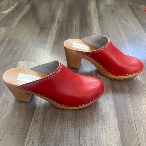 Red Clogs